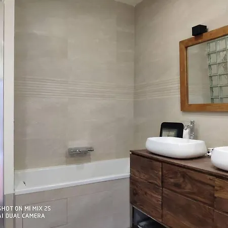Apartment Loft Centre Face Au Parc Des Buttes Chaumont Paris