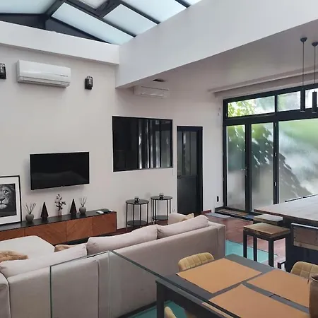 Apartment Loft Centre Face Au Parc Des Buttes Chaumont *